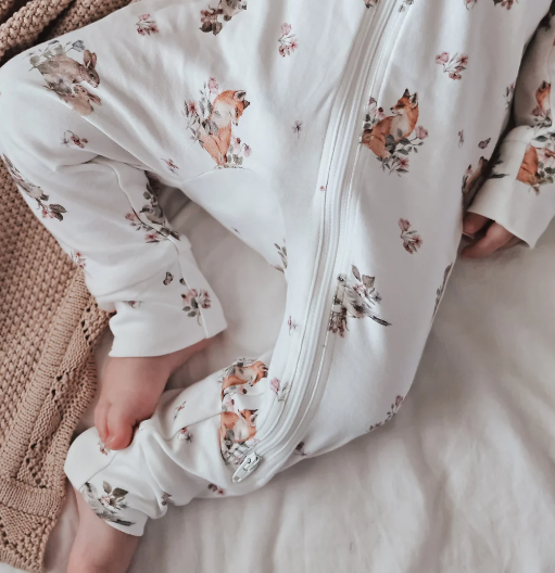 Aster & Oak Organic Zip Romper – Vintage Meadow Floral Sleepsuit