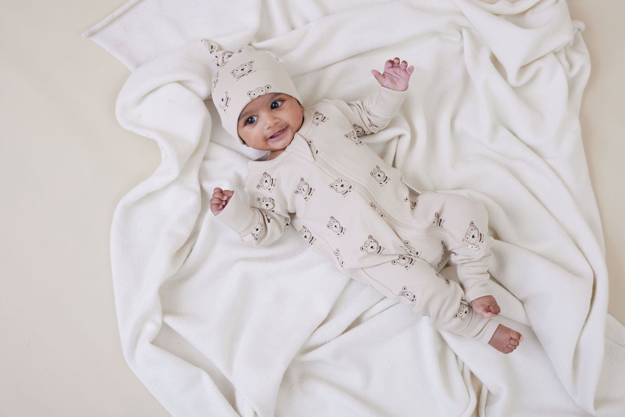 Aster & Oak Organic Zip Romper – Byron Bear Onesie